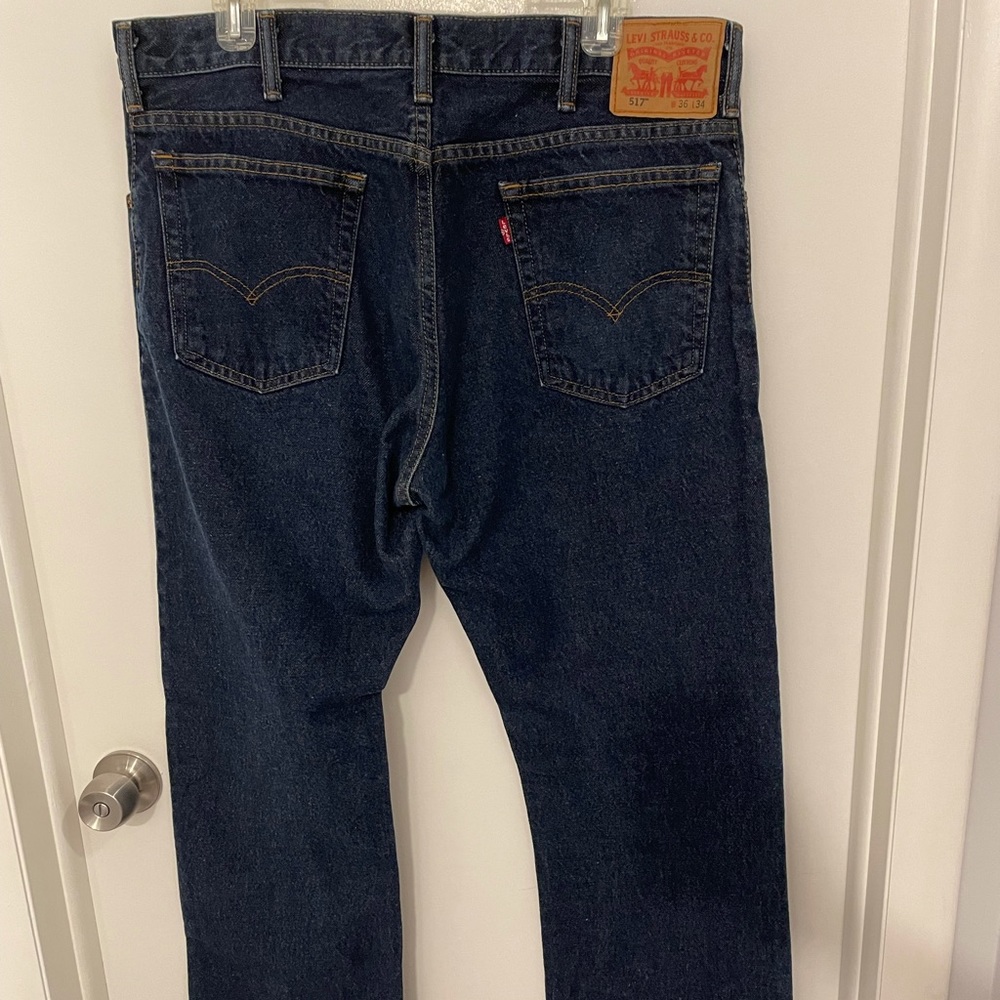 Levi’s - Picture 2 of 3